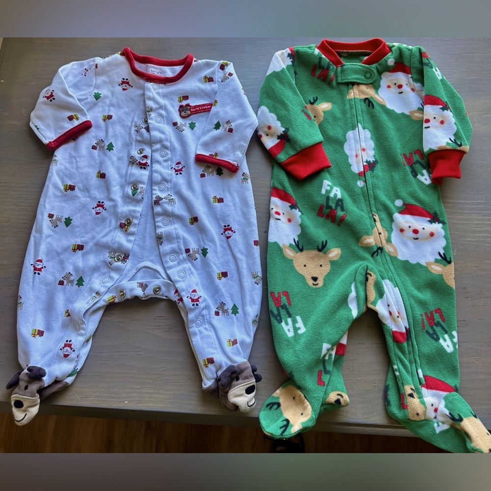 🦋Two Holiday Footies